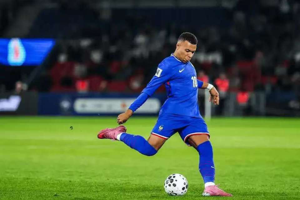 法国队在破 法国队在破