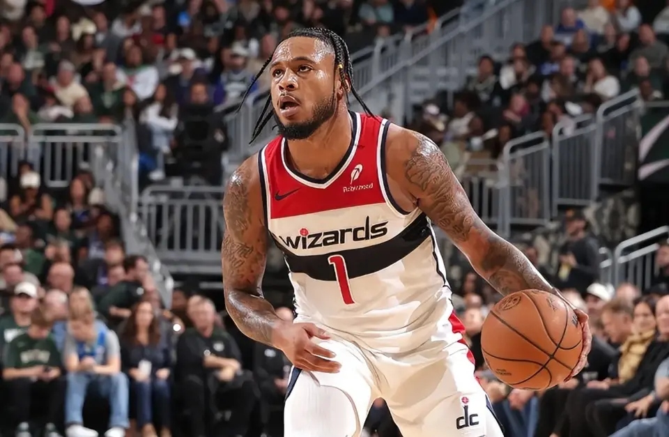 季后赛期间, LCM, 混乱的局面 季后赛期间, LCM, 混乱的局面